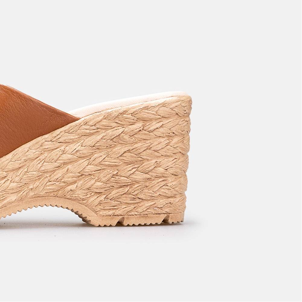 Volzak 149 Sandale en cuir Camel